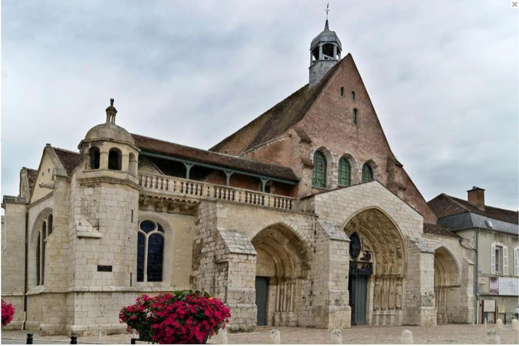 Maison De Ville, Centre De Provins Exterior foto